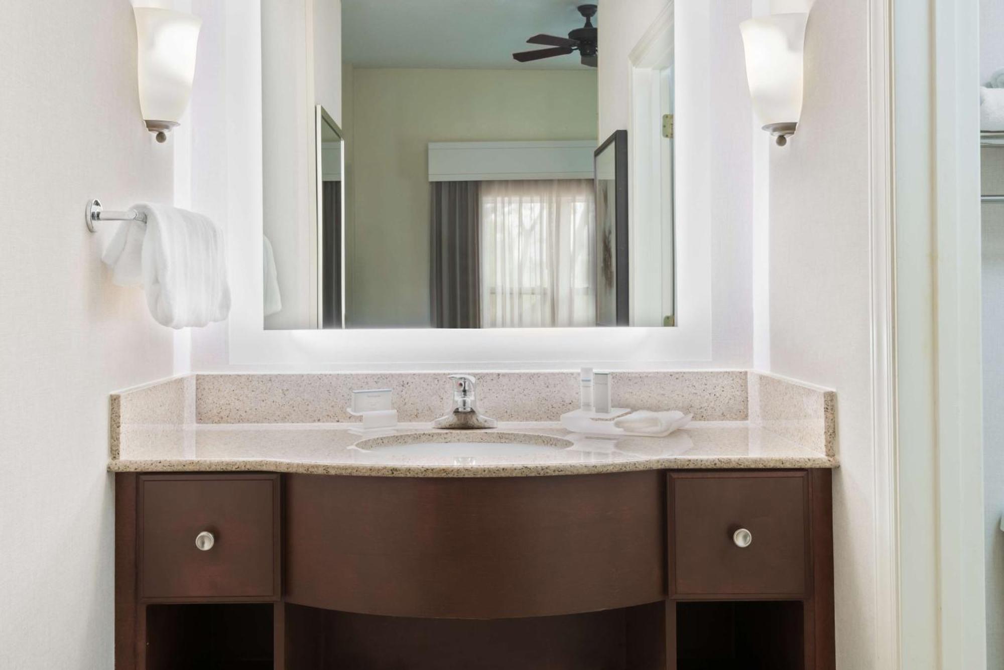 Homewood Suites By Hilton Raleigh/Crabtree Valley Ngoại thất bức ảnh